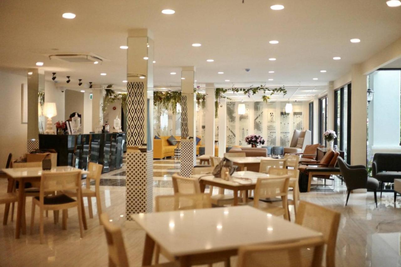 Ozone Hotel Samyan Bangkok Buitenkant foto